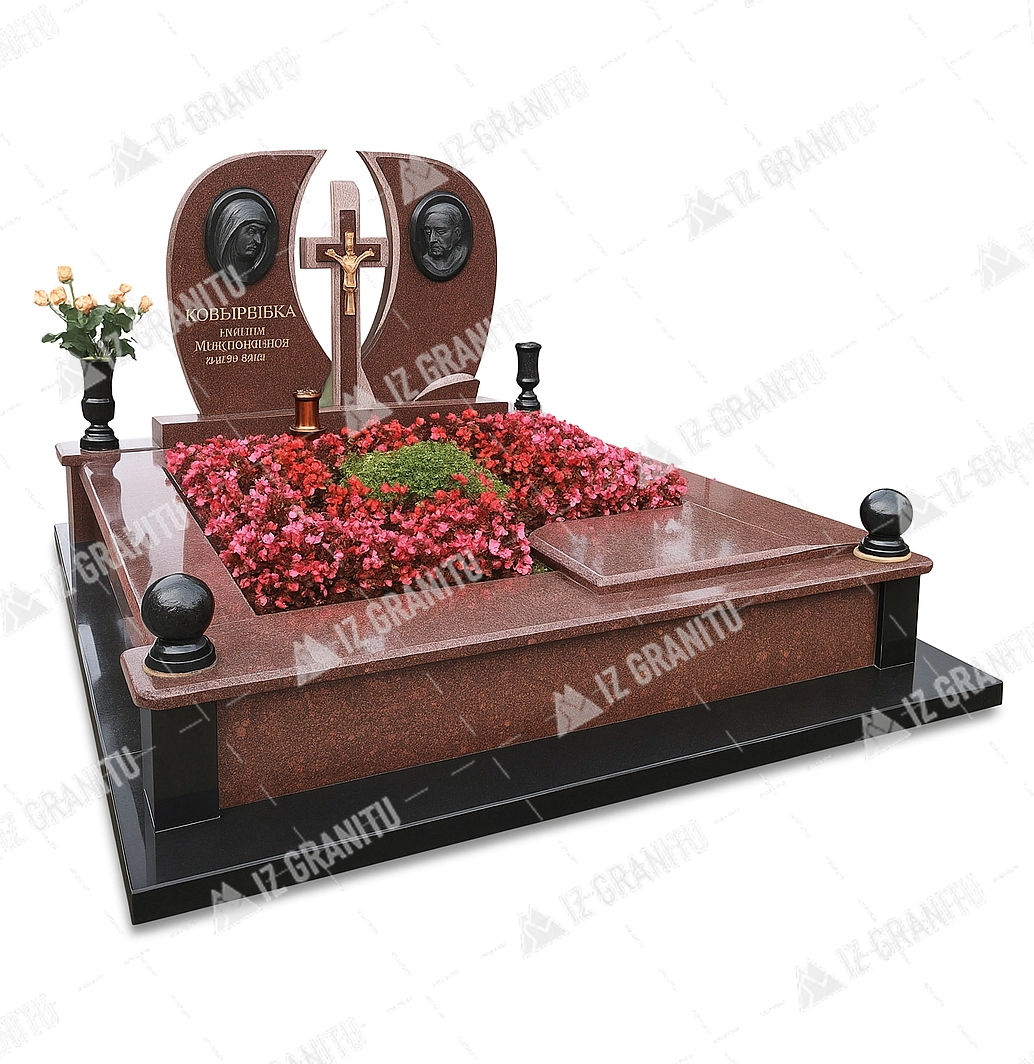 Подвійний пам'ятник 30